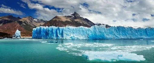 Utazók az Iguazú-vízesés kilátópontján a dél-amerikai nagykörúton – galériakép 5