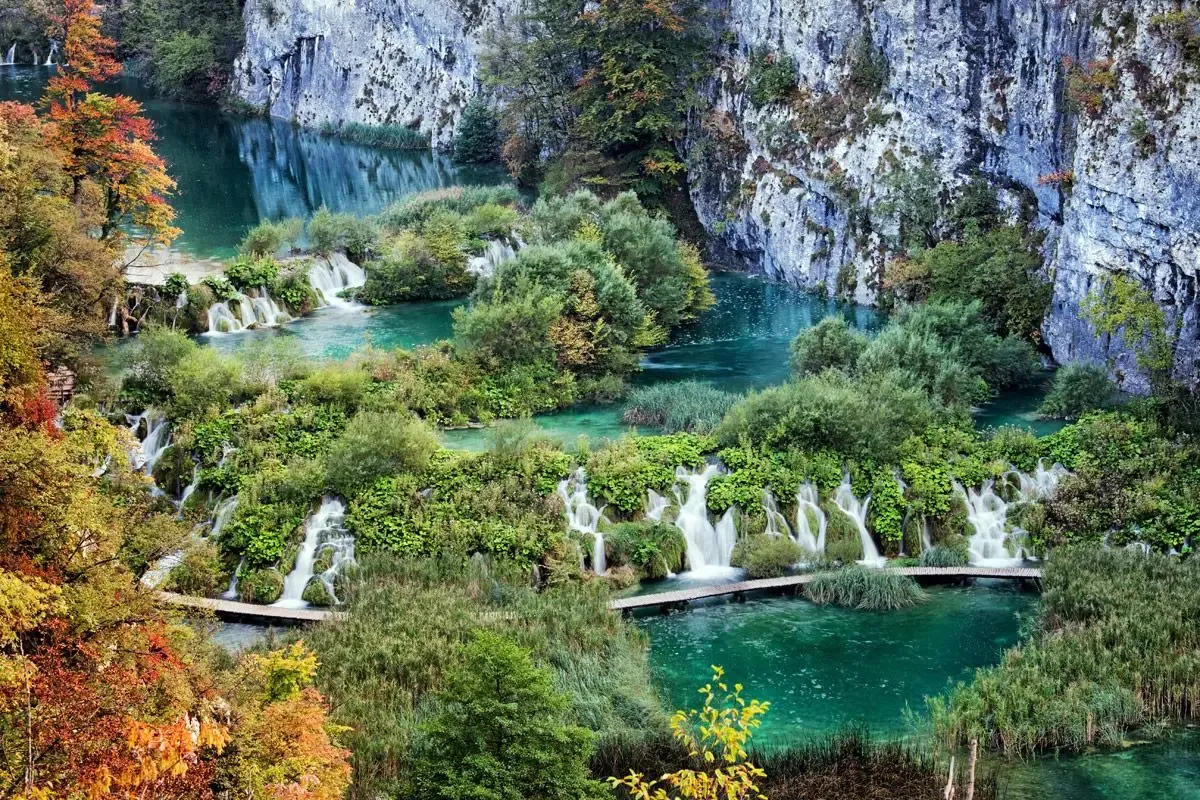 Buszos kirándulás a Plitvicei-tavak vízeséseihez – Adria Tours – galériakép 6