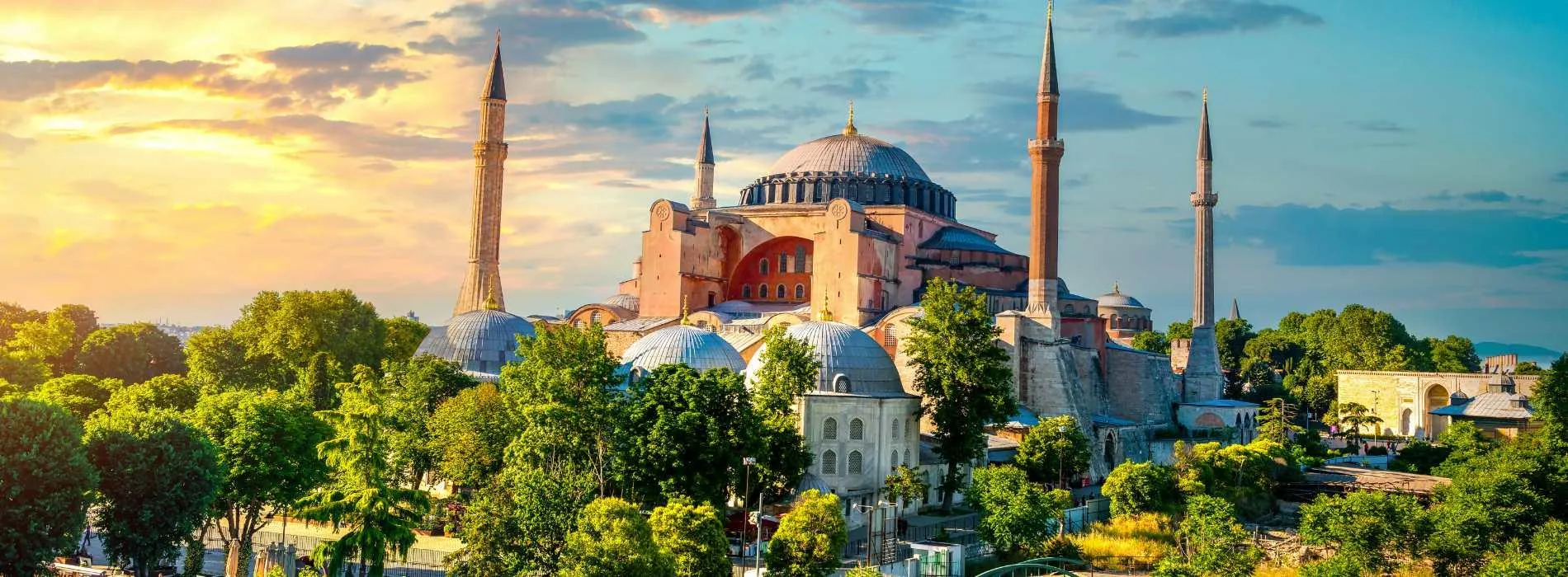 Pár isztambuli panorámás teraszon – galériakép 3