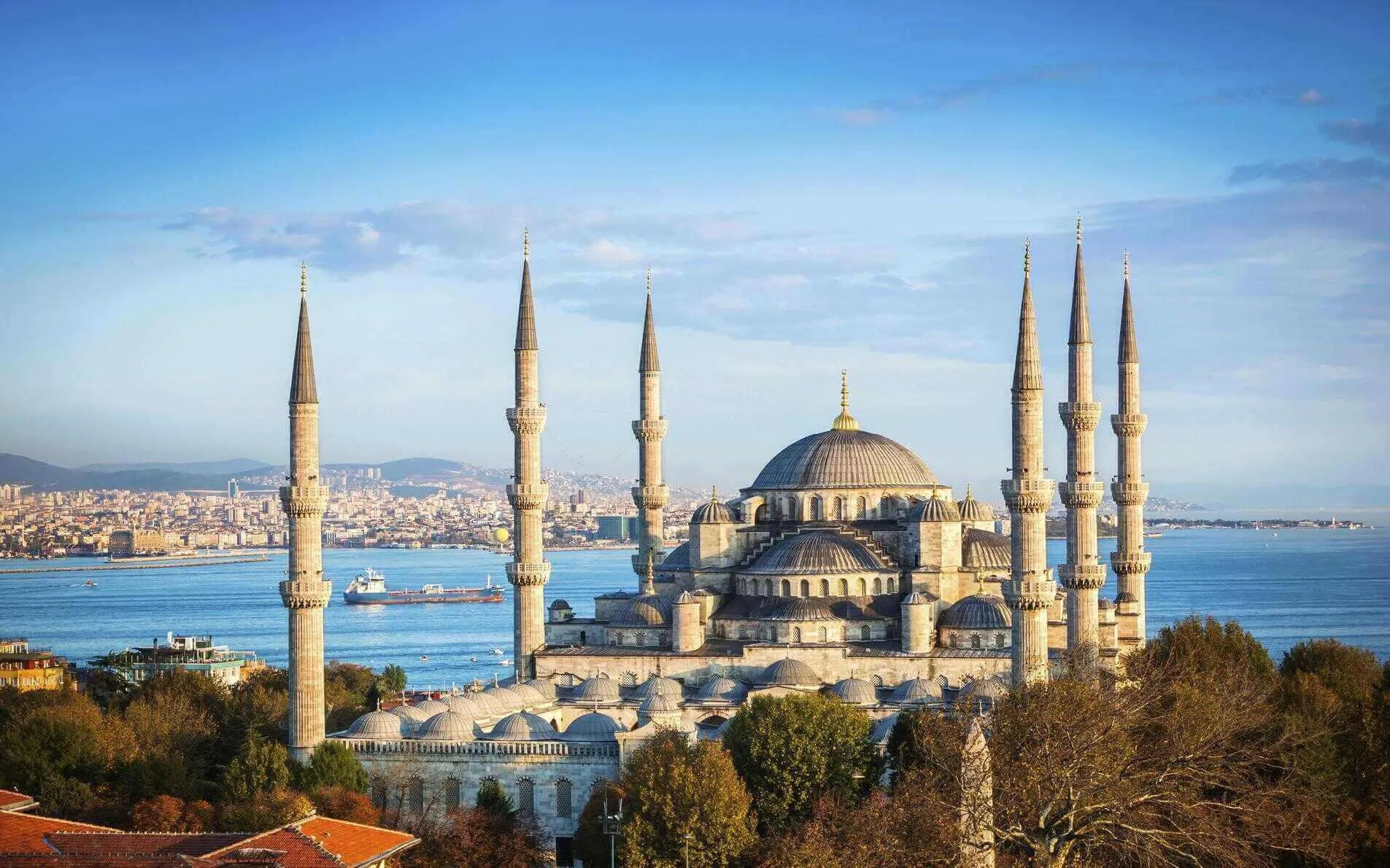 Pár isztambuli panorámás teraszon – galériakép 7