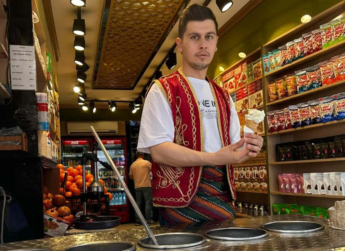 Pár isztambuli panorámás teraszon – galériakép 2