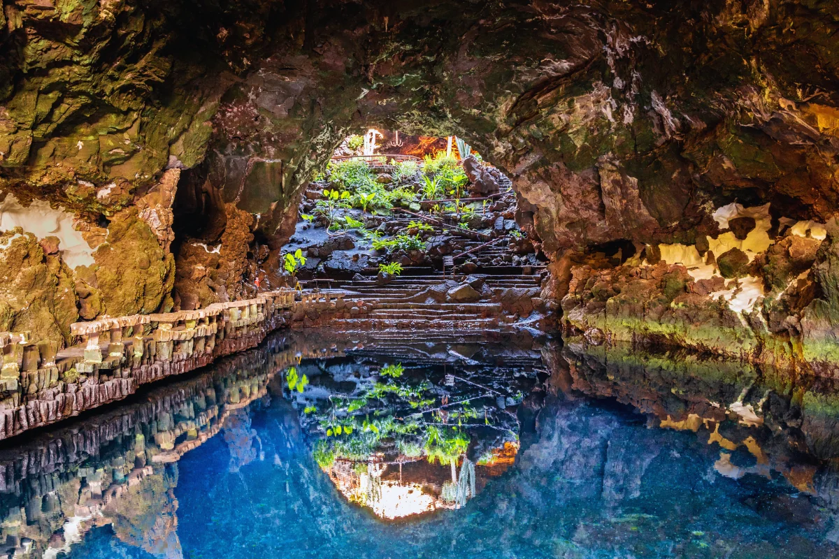 Jameos del Agua barlangrendszere Lanzarotén