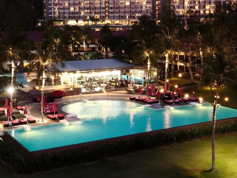 Vendég a Holiday Villa Langkawi tengerparti medencéjében – galériakép 10