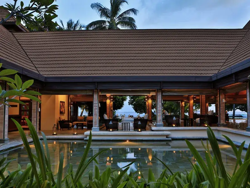 Kurumba Maldives – ötcsillagos családbarát szigetresort