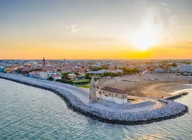 Strandolás az olasz riviérán, Caorléban – Adria Tours ajánlat – galériakép 6