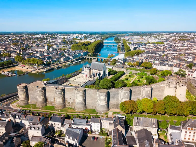 Loire-völgyi kastélyok és Reims, Párizzsal fűszerezve – Franciaország / Loire-völgyi kastélyok és Reims, Párizzsal fűszerezve / Párizs utazási ajánlat – galériakép 5
